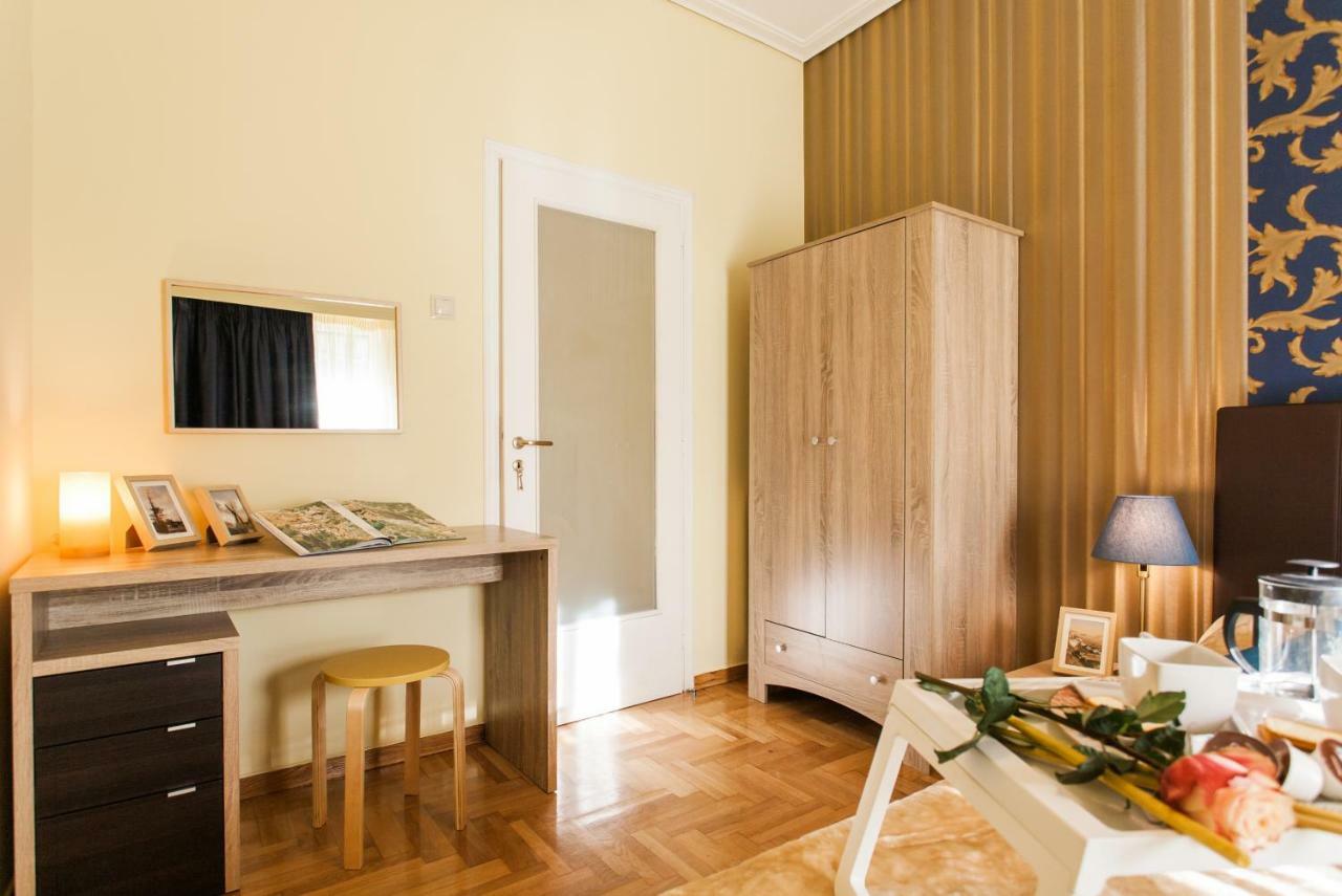 Private Central View Rooms In Apartment Near To Acropolis Metro Station Athens Exterior photo