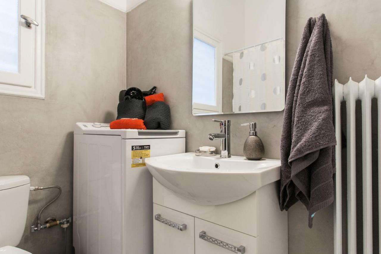 Private Central View Rooms In Apartment Near To Acropolis Metro Station Athens Exterior photo