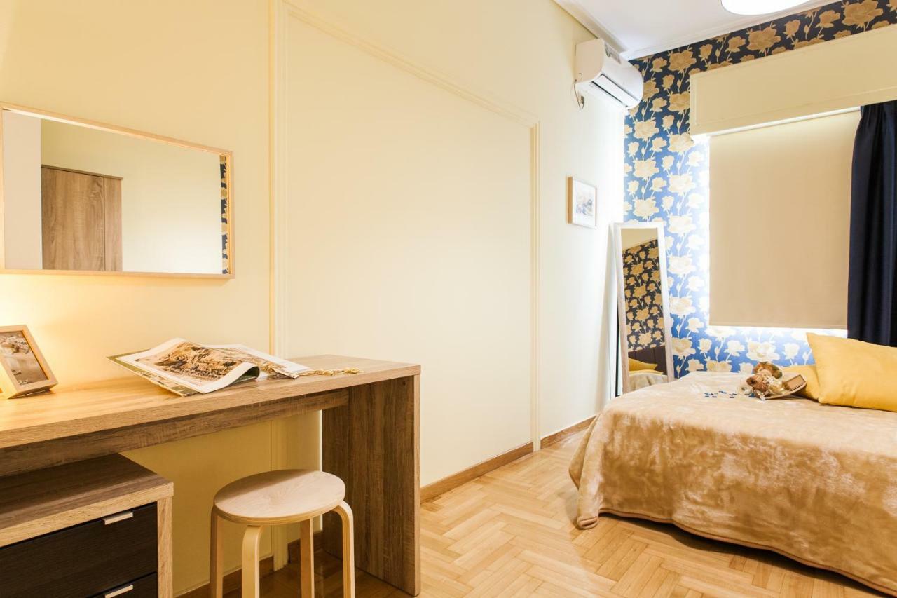 Private Central View Rooms In Apartment Near To Acropolis Metro Station Athens Exterior photo