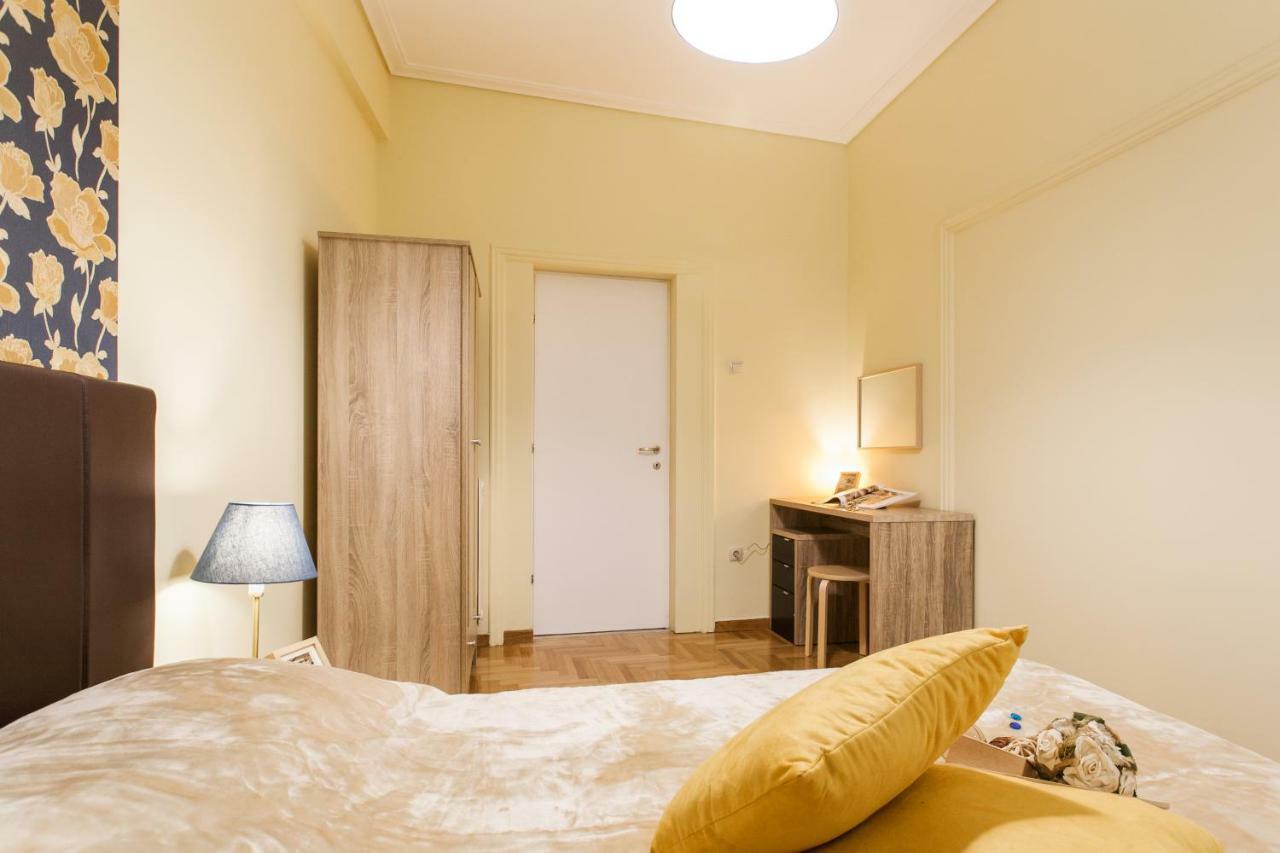 Private Central View Rooms In Apartment Near To Acropolis Metro Station Athens Exterior photo